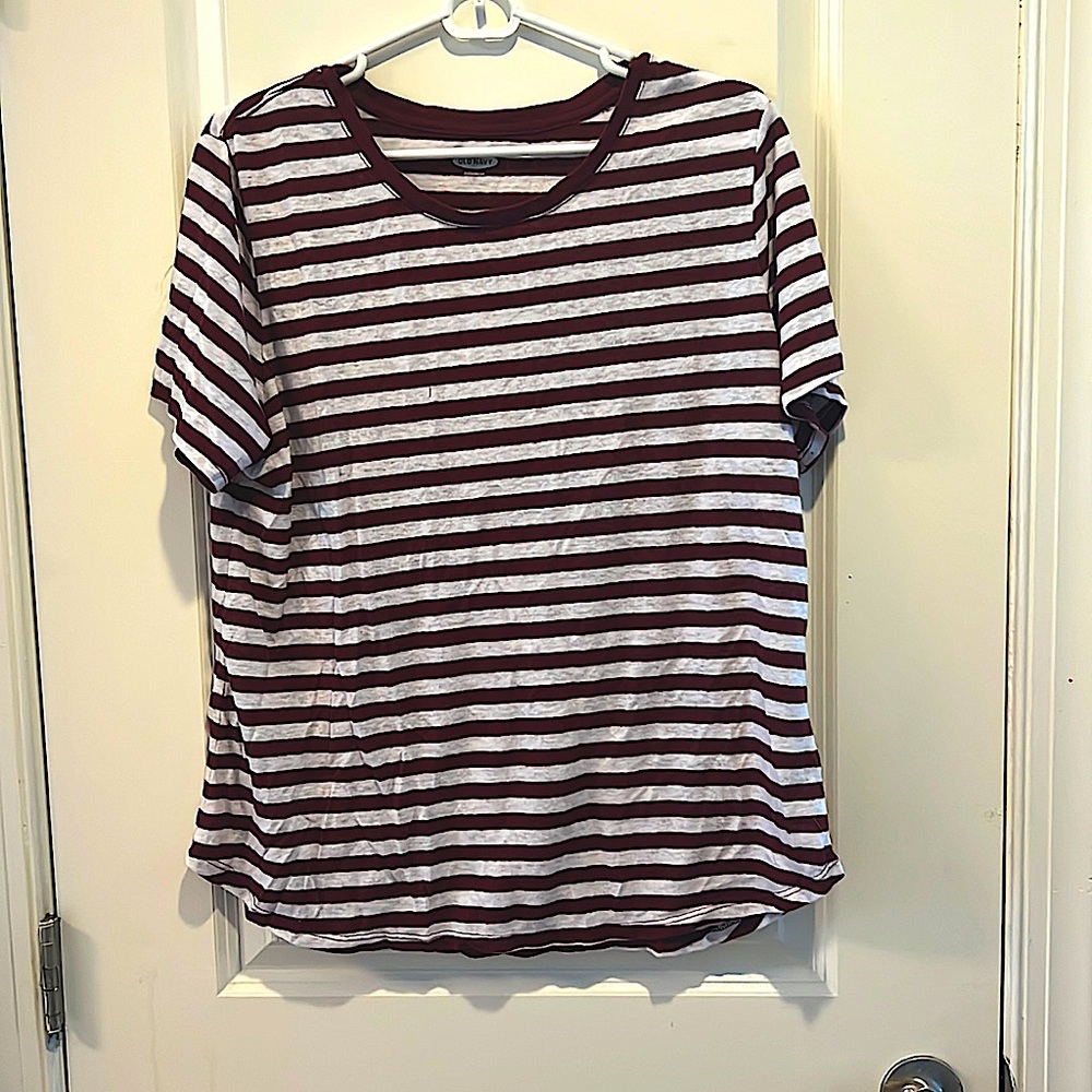 Old Navy XL Burgundy/White Striped Short Sleeve Shirt